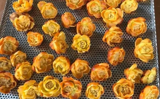 Mua trà hoa vàng tại Lâm Đồng